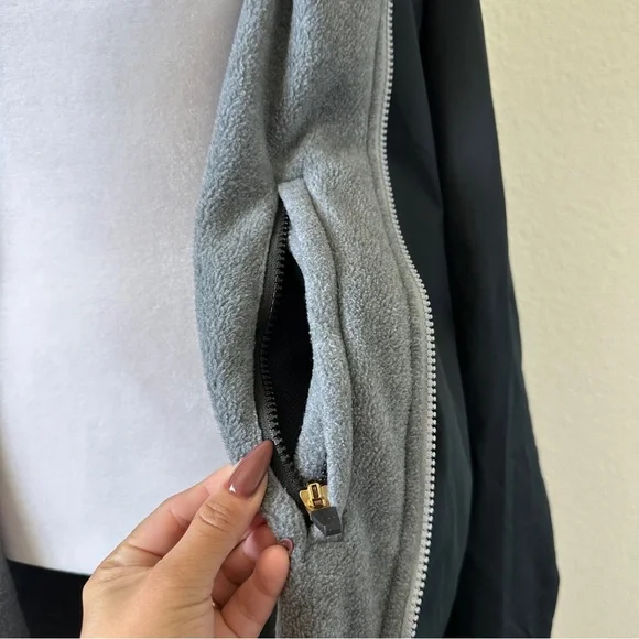 SPEEDO Unisex Team Parka Swim Coverup Hoodie in Black Sz. Small - Picture 10 of 12